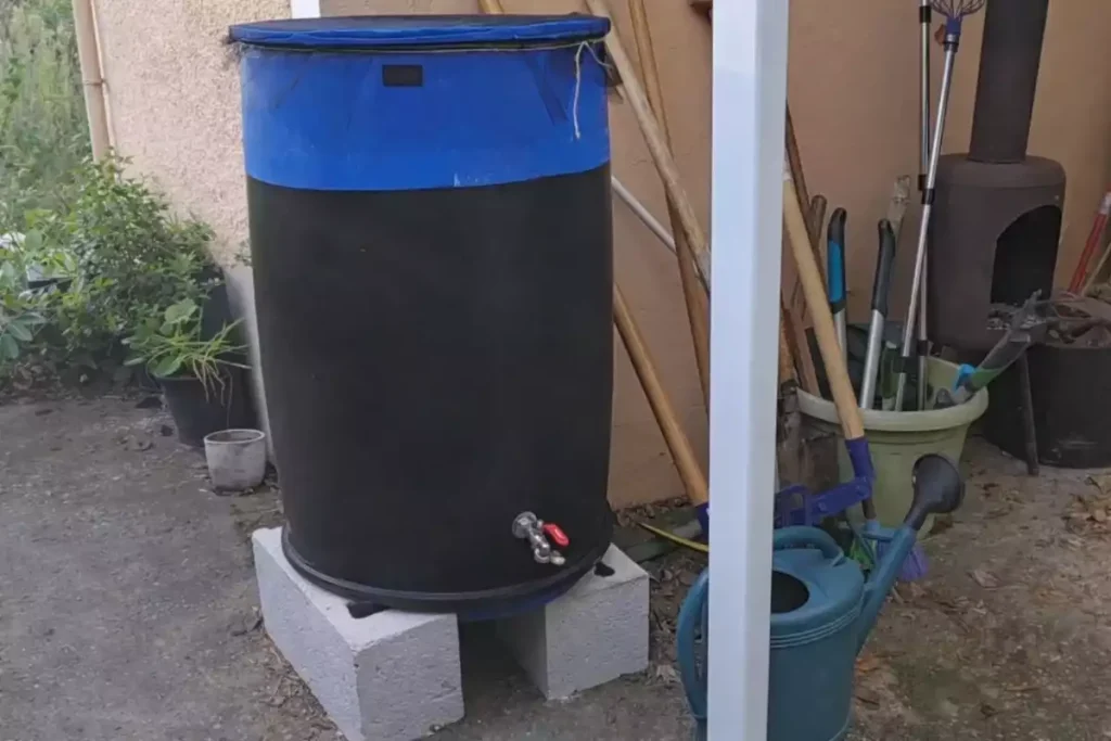 comment fabriquer un recuperateur deau de pluie avec une poubelle