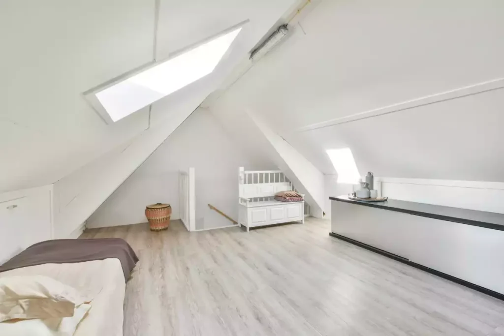 mettre une chambre au grenier