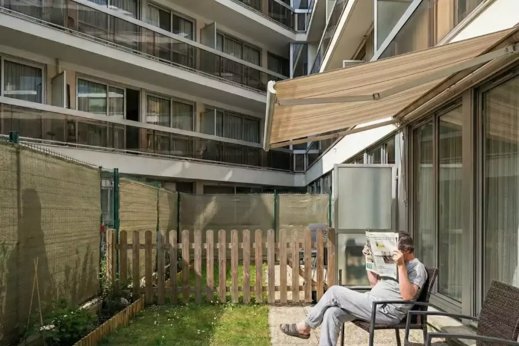 cacher vis a vis plongeant immeuble brise vue