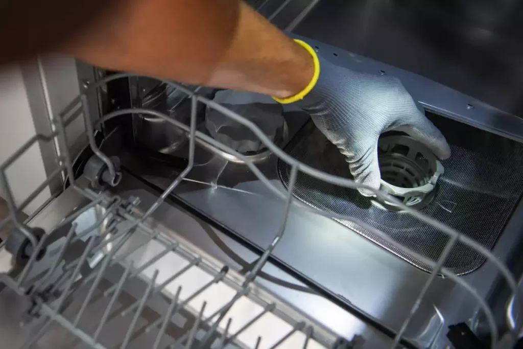 problème lave-vaisselle whirlpool trace blanche