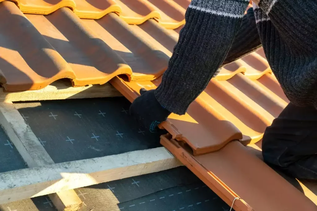 comment installer panneau solaire sur toit tuile