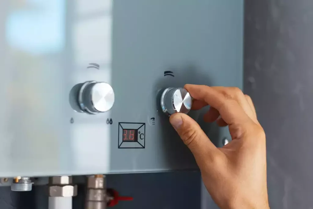 Contacteur jour/nuit d'un tableau électrique positionné en marche forcée pour relancer le chauffe-eau